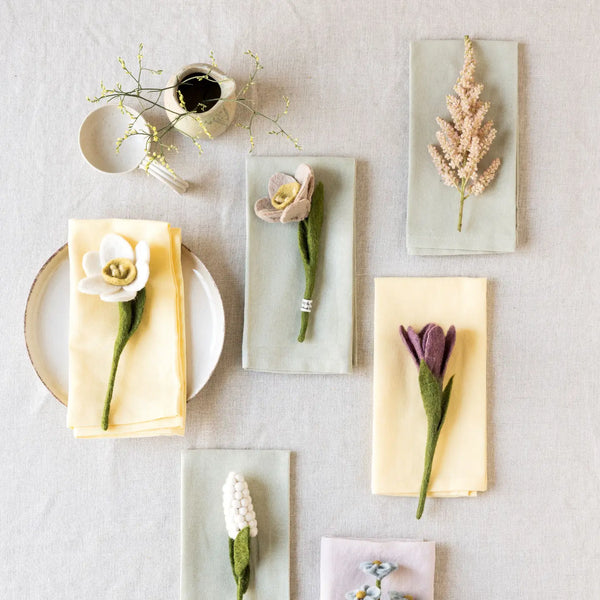 Mini Daffodil Flower- White