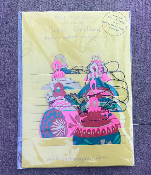 Holiday Recycled Paper Garland