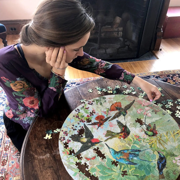 Hummingbirds 500 Piece Round Puzzle