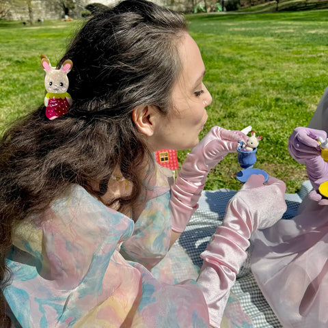 Straw bunny hair clip