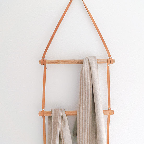 Hanging Blanket Ladder