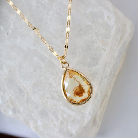 Dried Flower Crystal Necklace